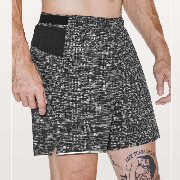 Lululemon Surge Short *6" Updated
All Court Texture White Black - Picture 1 of 6